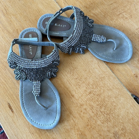 Bryan Blake Grey Suede & Beaded sandals in EU size 38 with added rubber soles. - Picture 2 of 8